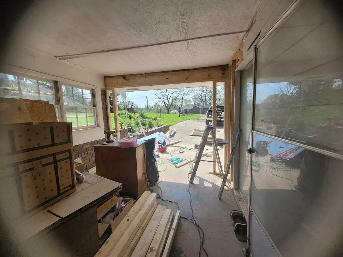 Air movers and dehumidifier for Water Mitigation Services in Livonia